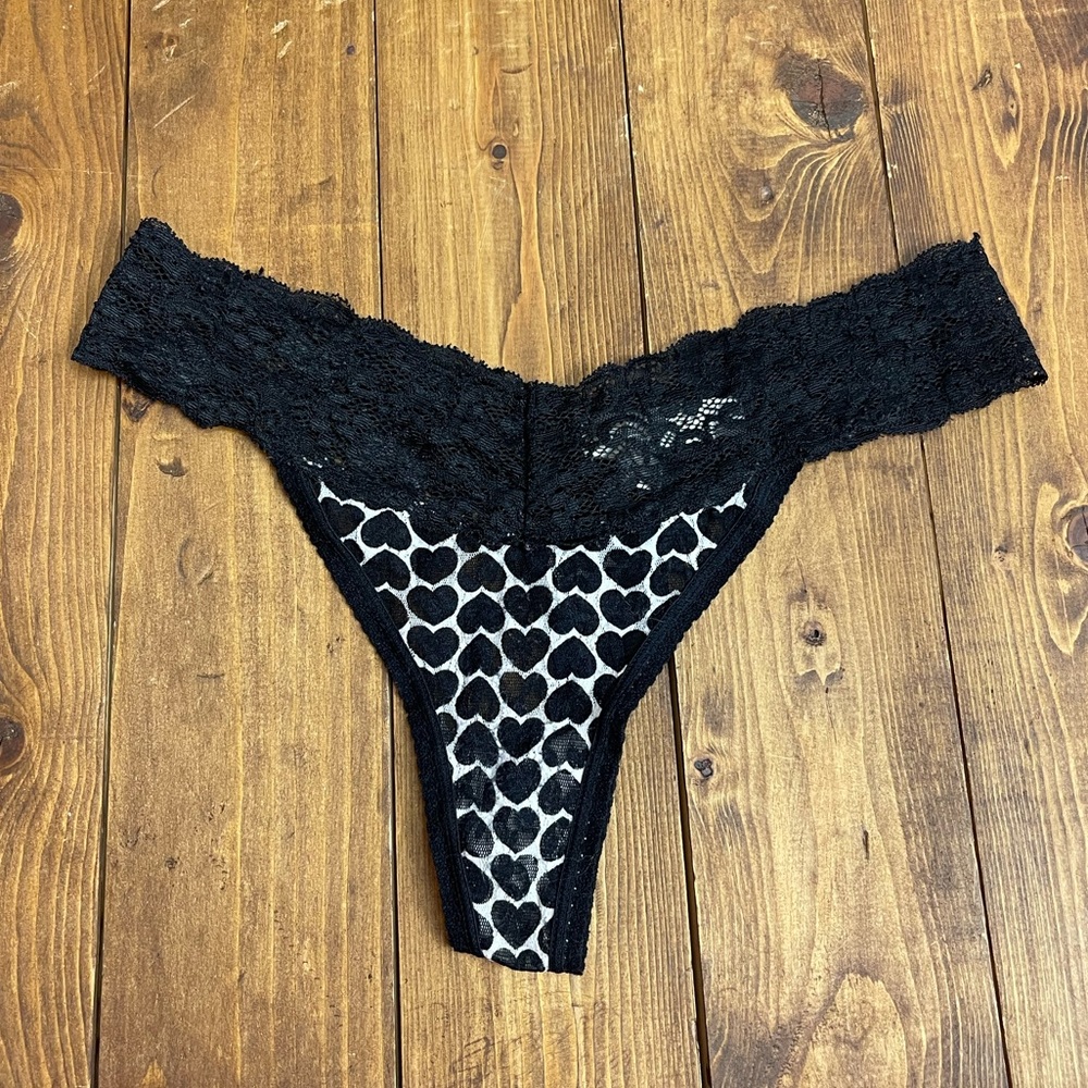 Soma size small black and white heart print lace thong panties